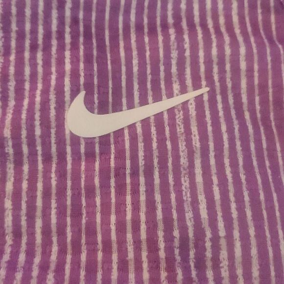 NIKE WORKOUT TOP - Picture 2 of 4